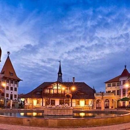 Apartman Zara Комарно Экстерьер фото