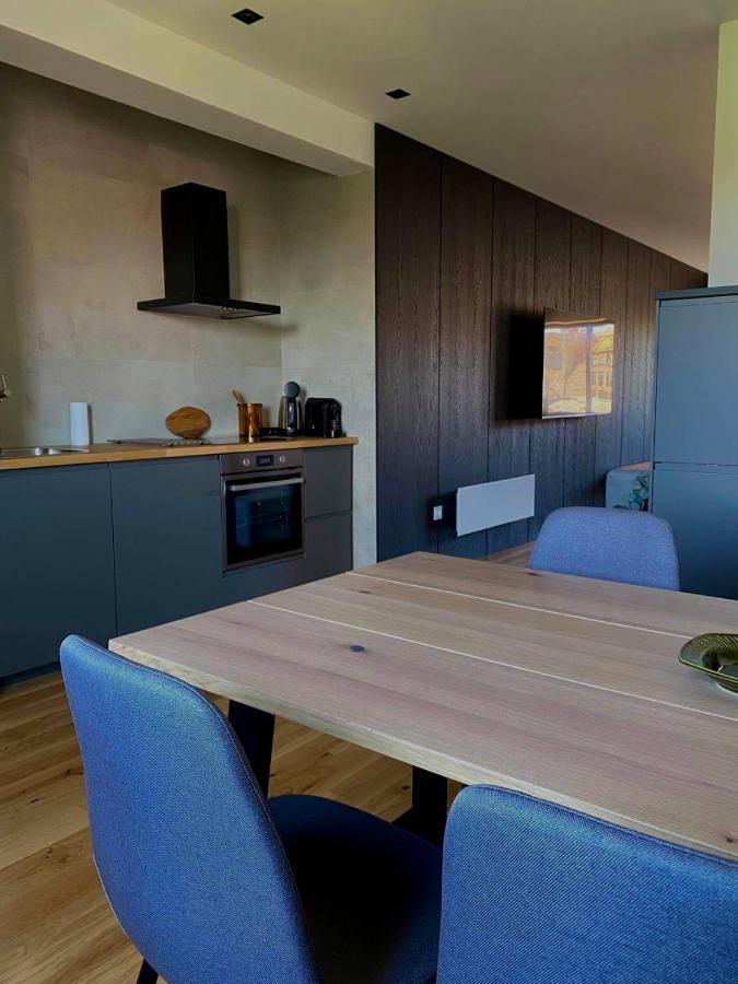 Apartman Zara Комарно Экстерьер фото