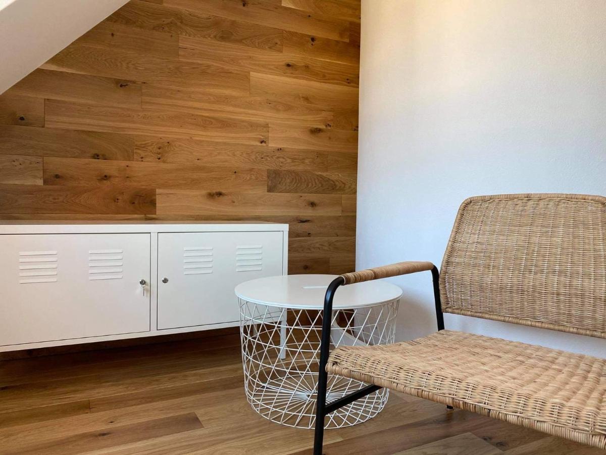 Apartman Zara Комарно Экстерьер фото