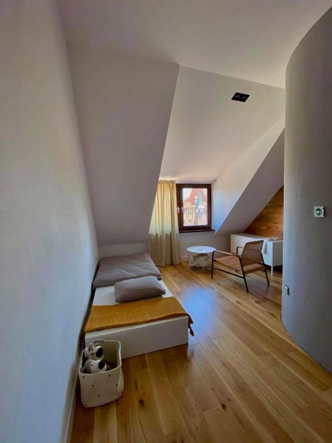 Apartman Zara Комарно Экстерьер фото