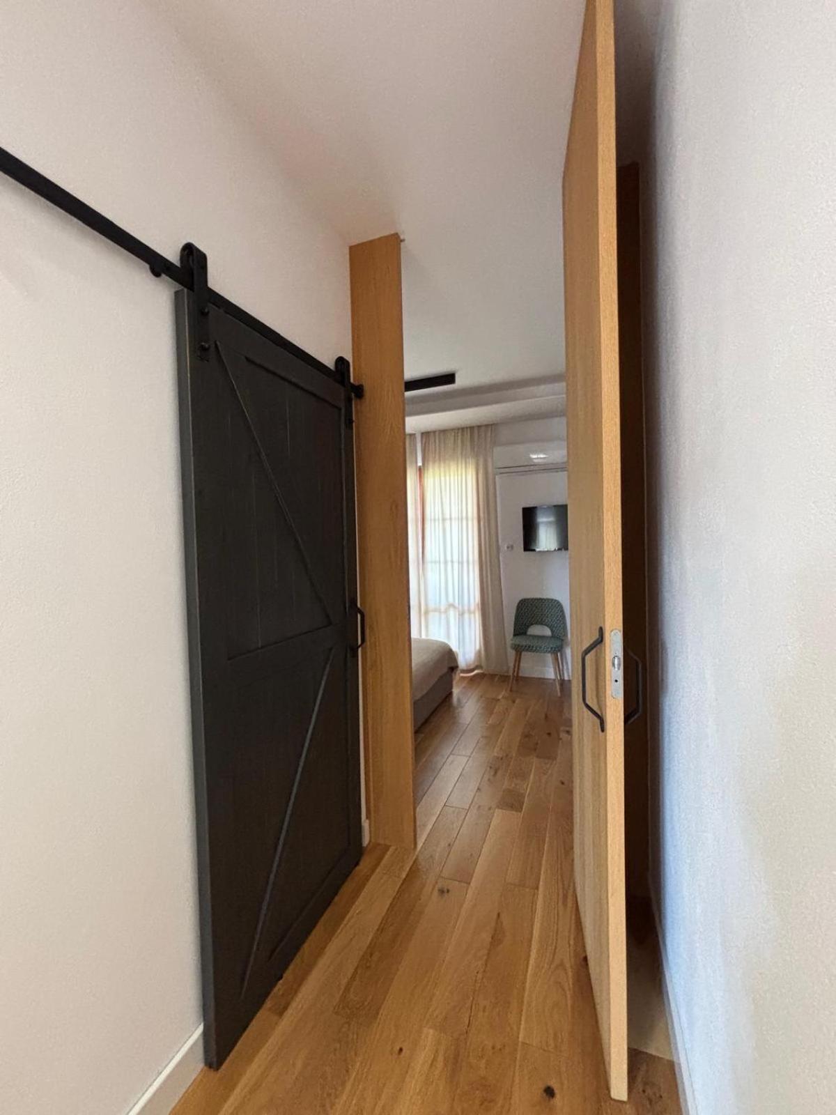 Apartman Zara Комарно Экстерьер фото