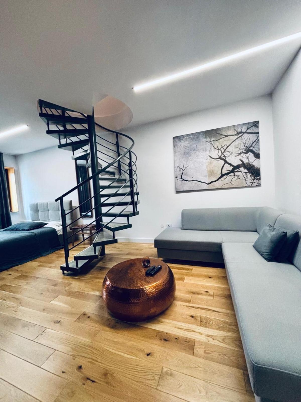 Apartman Zara Комарно Экстерьер фото